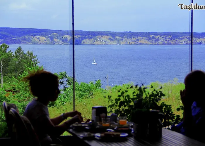 Taslihan Hotel Anadolufeneri