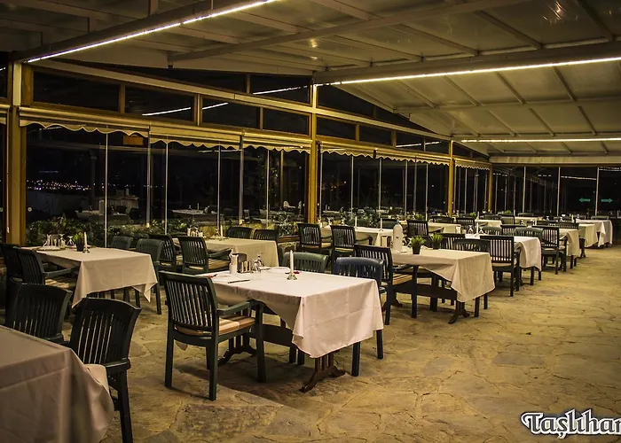 Hotel Taslihan Anadolufeneri