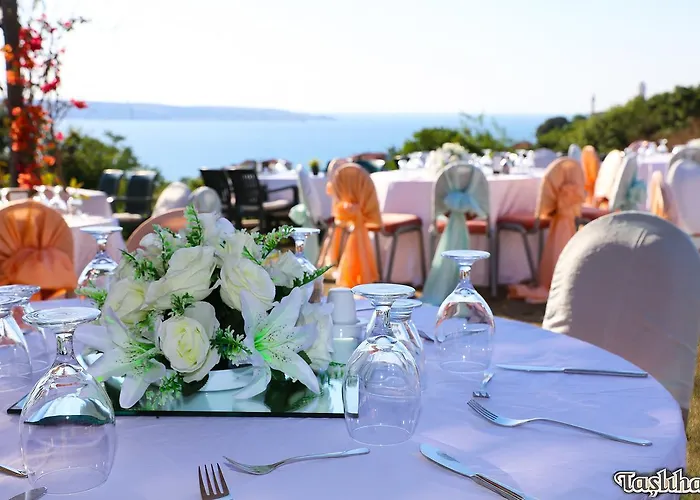 Taslihan Hotel Anadolufeneri