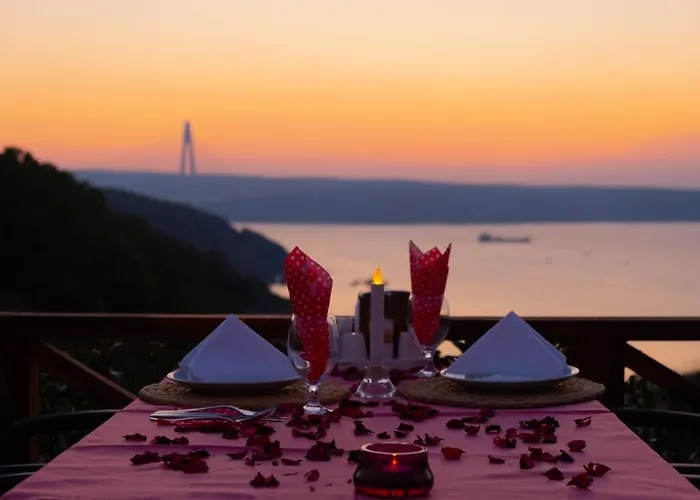 Taslihan Hotel Anadolufeneri